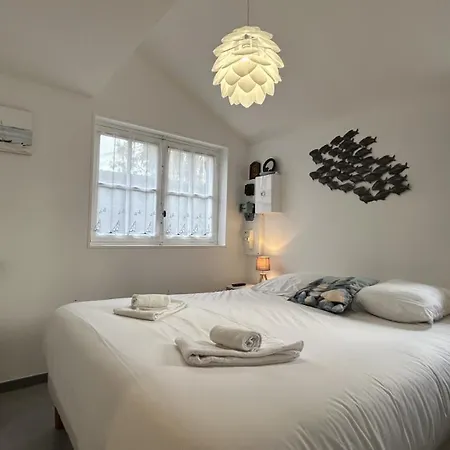 Prázdninový dům Les Alouettes, Maison Avec Pour 4 Personnes Proche De La Baie. *